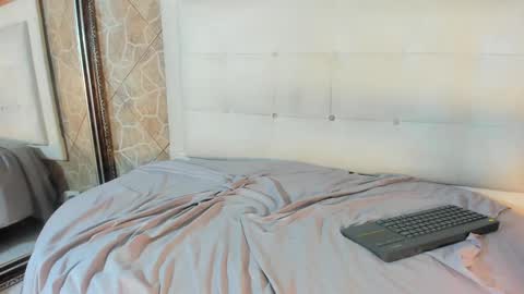 Snapshot of ethan_helmut chatting on 12/27/24, 07:40 ethan helmut online show from 12/27/24, 07:40