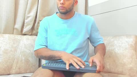 Snapshot of ethan_helmut chatting on 01/22/25, 11:12 ethan helmut online show from 01/22/25, 11:12