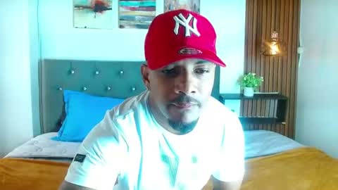 Snapshot of ethan_jons chatting on 06/12/26, 02:16 Ethan online show from 06/12/26, 02:16