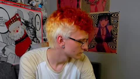 Snapshot of ethan_miltons chatting on 12/16/25, 03:28 Ethan online show from 12/16/25, 03:28