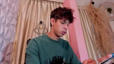 Ethan online show from 07/08/26, 11:04