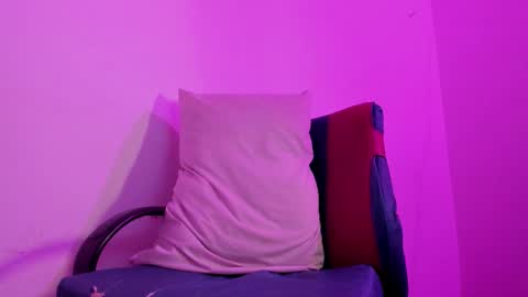 Snapshot of ethan_sykes chatting on 09/23/25, 02:25 Ethan sykes online show from 09/23/25, 02:25