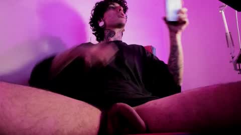 Snapshot of ethan_sykes chatting on 10/03/25, 04:42 Ethan sykes online show from 10/03/25, 04:42