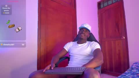 Snapshot of ethan_travis0 chatting on 10/18/25, 08:09 ethan travis online show from 10/18/25, 08:09