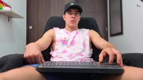 ethangreey1 online show from 09/26/25, 02:21