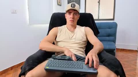 Snapshot of ethangreey1 chatting on 01/11/26, 04:23 ethangreey1 online show from 01/11/26, 04:23