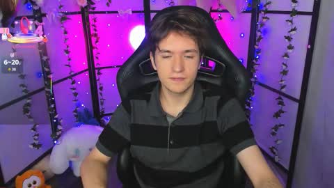 Ethan online show from 09/26/25, 05:44