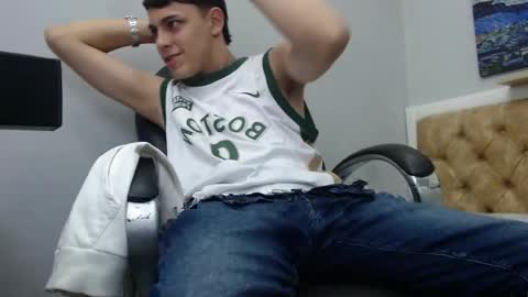 Snapshot of ethanx18 chatting on 05/13/26, 04:43 ethanx18 online show from 05/13/26, 04:43