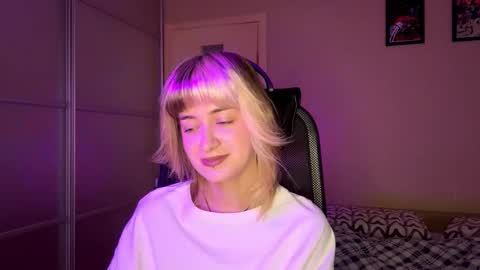 Emily online show from 11/11/25, 06:46