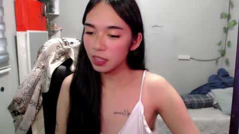 Snapshot of ethereal_ethan chatting on 06/10/26, 10:08 Ethan online show from 06/10/26, 10:08
