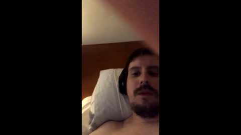 Snapshot of etone101111 chatting on 11/17/25, 04:24 etone101111 online show from 11/17/25, 04:24