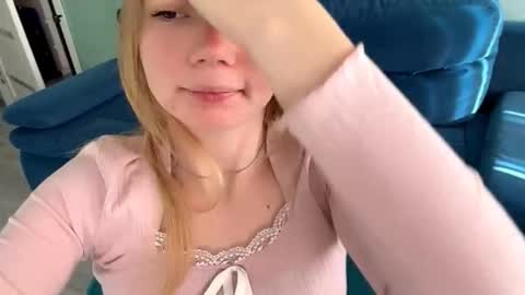 Lana online show from 09/26/25, 05:22