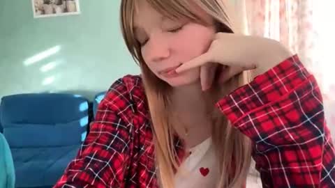 Lana online show from 10/06/25, 05:16