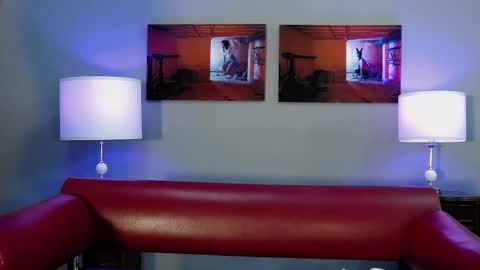 Snapshot of euginehot chatting on 12/21/24, 10:28 euginehot online show from 12/21/24, 10:28