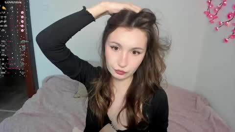 Snapshot of eumomino chatting on 04/11/26, 09:41 Veronica Tiia Lilith left to right online show from 04/11/26, 09:41