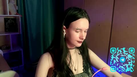 Snapshot of eunabiddlecome chatting on 04/03/26, 10:02 Kate online show from 04/03/26, 10:02