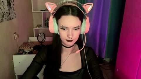 Snapshot of eunabiddlecome chatting on 05/10/26, 05:01 Kate online show from 05/10/26, 05:01
