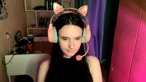 Snapshot of eunabiddlecome chatting on 06/06/26, 05:12 Kate online show from 06/06/26, 05:12