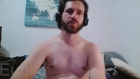 Snapshot of eunile chatting on 09/21/25, 10:33 eunile online show from 09/21/25, 10:33