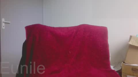 Snapshot of eunile chatting on 10/23/25, 02:49 eunile online show from 10/23/25, 02:49