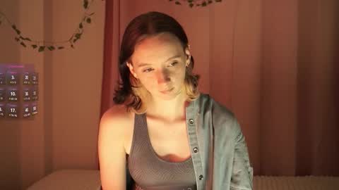 Snapshot of euphoria_girls chatting on 11/13/25, 05:23 check about me online show from 11/13/25, 05:23