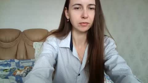 Snapshot of eva00186 chatting on 10/19/25, 11:00 eva00186 online show from 10/19/25, 11:00