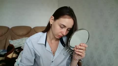 Snapshot of eva00186 chatting on 10/27/25, 09:13 eva00186 online show from 10/27/25, 09:13