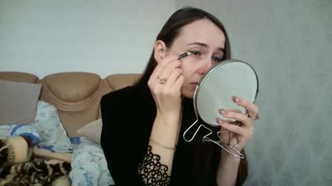 Snapshot of eva00186 chatting on 11/06/25, 11:44 eva00186 online show from 11/06/25, 11:44