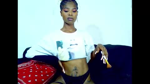 eva4him831 online show from 01/23/25, 11:47