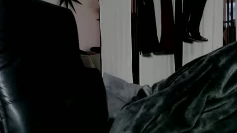 Snapshot of eva65 chatting on 01/16/25, 01:25 EVA65 online show from 01/16/25, 01:25