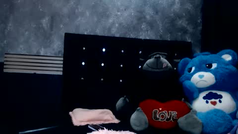 eva_06 online show from 05/28/26, 10:29