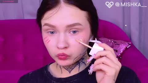 Eva online show from 01/06/25, 11:40