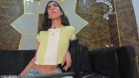 EVA COLUCCY online show from 01/14/25, 04:29