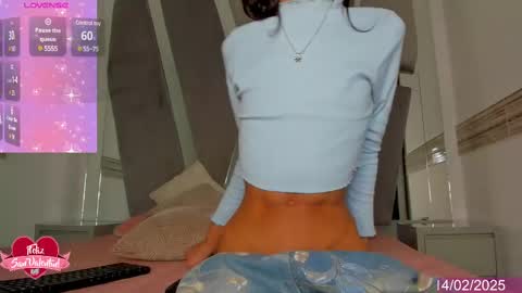 EVA COLUCCY online show from 02/14/25, 01:51