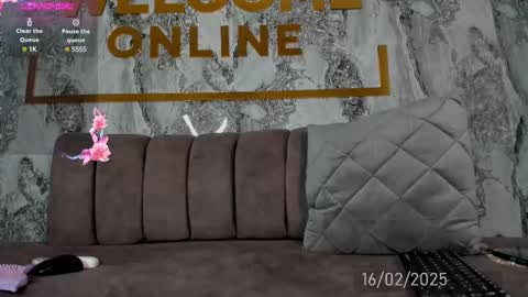 EVA COLUCCY online show from 02/17/25, 05:58