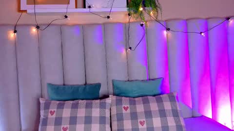 EVA DAEMON  online show from 09/26/25, 11:47