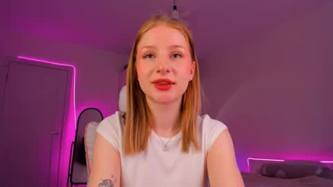 Eva Davis online show from 03/04/25, 05:11