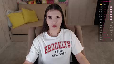 Eva online show from 10/12/25, 03:00