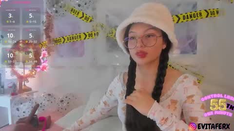 Evaa Depp online show from 10/28/25, 05:15