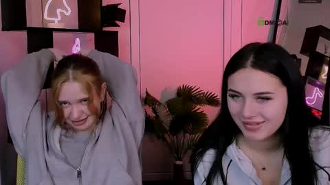 Snapshot of eva_drive chatting on 11/05/25, 07:14 your dream online show from 11/05/25, 07:14