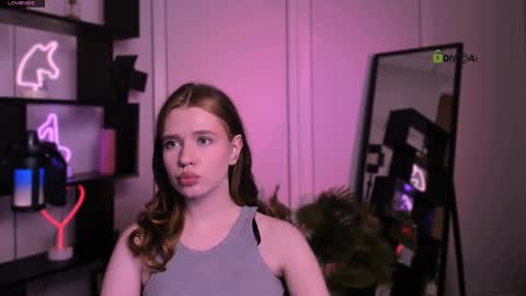 Snapshot of eva_drive chatting on 11/29/25, 07:17 your dream online show from 11/29/25, 07:17