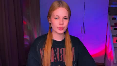 Snapshot of eva_ellis chatting on 05/22/26, 06:02 Eva online show from 05/22/26, 06:02