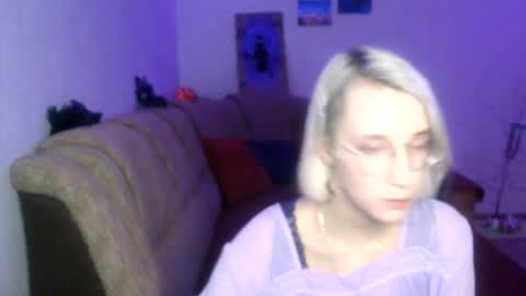eva_forrest online show from 02/06/25, 09:06
