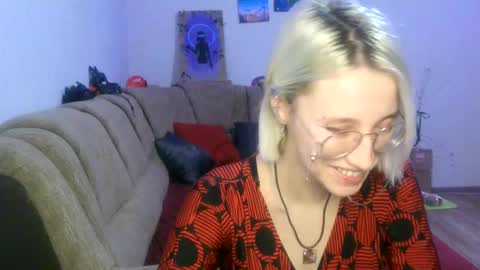 eva_forrest online show from 02/20/25, 03:19