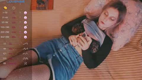 Eva online show from 10/03/25, 10:45