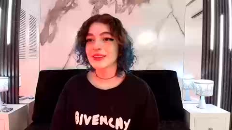 Snapshot of eva_halsey chatting on 10/21/25, 07:36 E V A online show from 10/21/25, 07:36