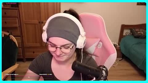 Gamer Katt online show from 09/29/25, 11:59