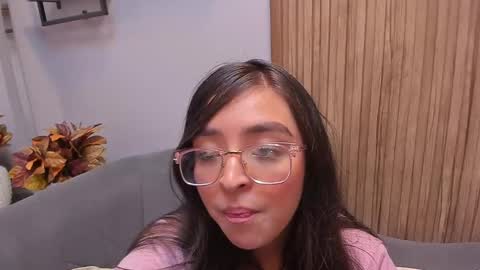 Angelinne online show from 12/22/24, 09:44