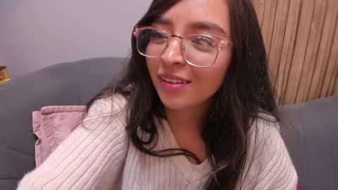 Angelinne online show from 12/27/24, 10:23