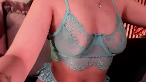 Angelinne online show from 03/19/26, 02:37